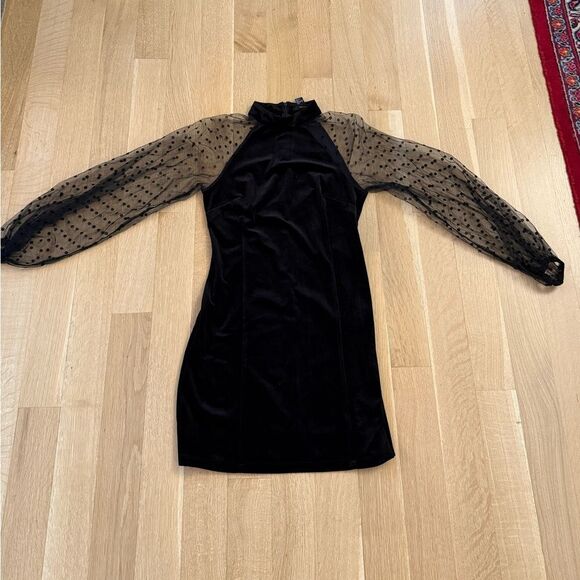 Forever 21 Black Velvet Dress - Picture 1 of 6